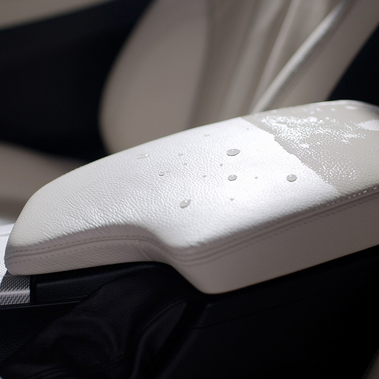 GYEON Q2 LeatherCoat REDEFINED SiO2 Lederversiegelung 120ml