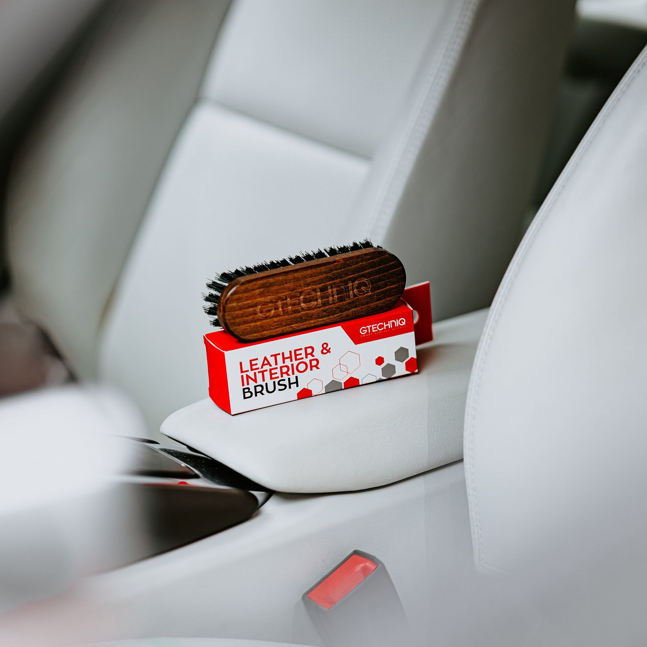 Gtechniq Leather Interior Brush Leder- und Innenreinigungsbürste