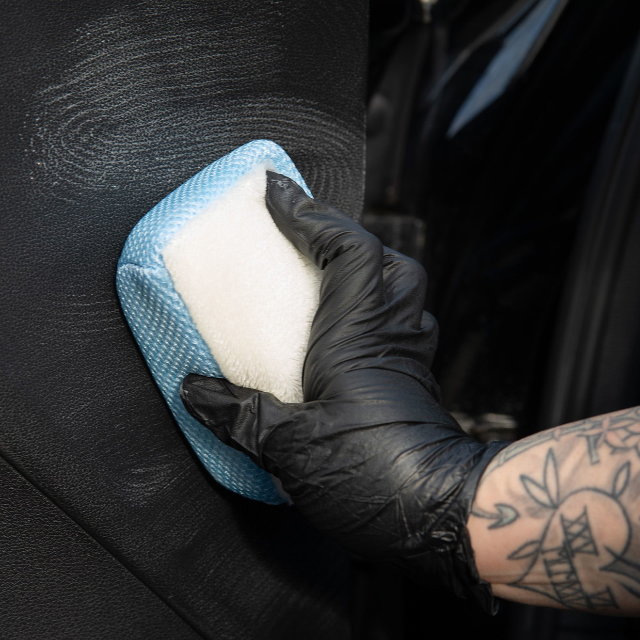 Detail Passion Scrub Sponge Mikrobürsten Pad Kunststoff + Leder