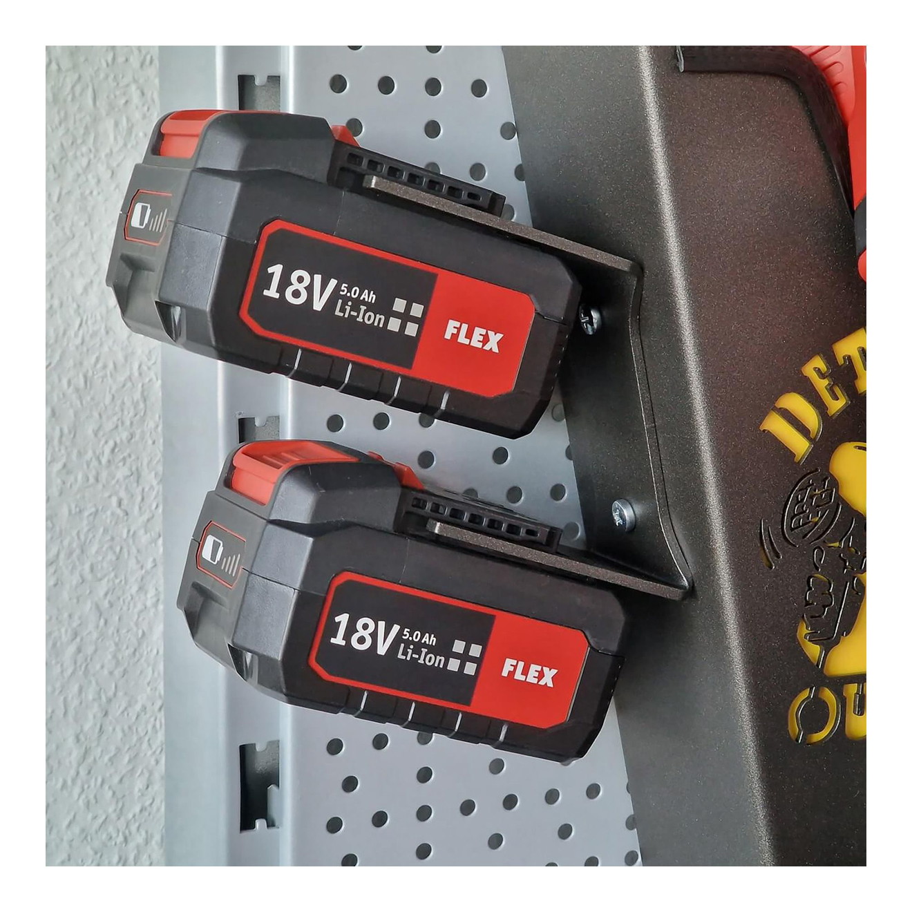 Detailing Outlaws Buffaway Battery Holder Akkuhalter L charcoal